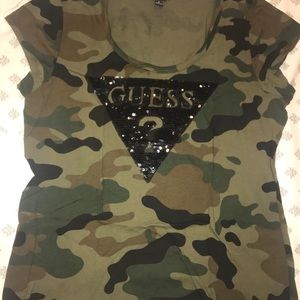 Guess t shirt